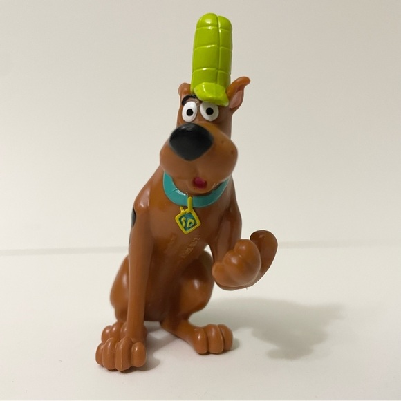 Scooby Doo Detective Toy Figure - Picture 10 of 10